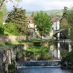 Parque de Campismo Sud Aveyron Dans Le Rougier