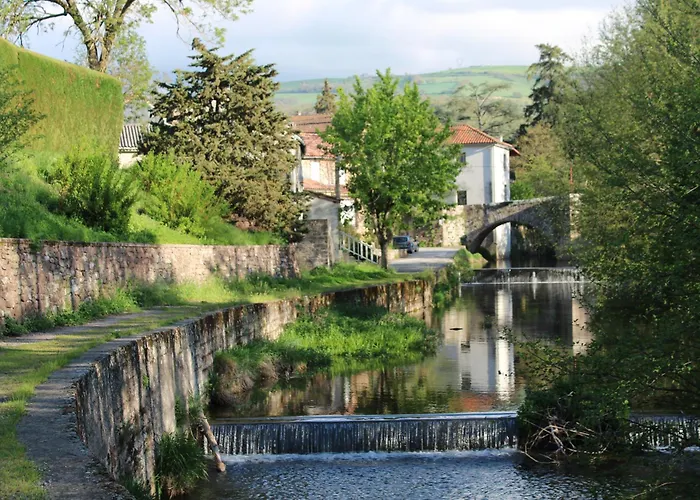 Kemp Sud Aveyron Dans Le Rougier