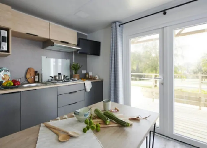 Sud Aveyron Dans Le Rougier * Belmont-sur-Rance