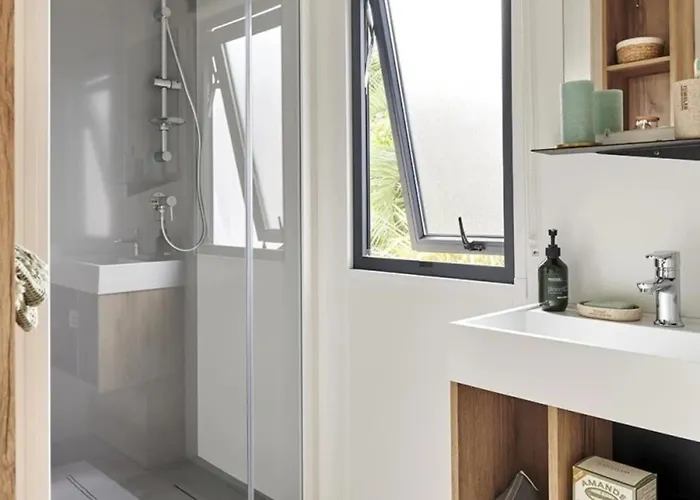 Kemp Sud Aveyron Dans Le Rougier