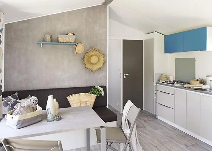 Sud Aveyron Dans Le Rougier